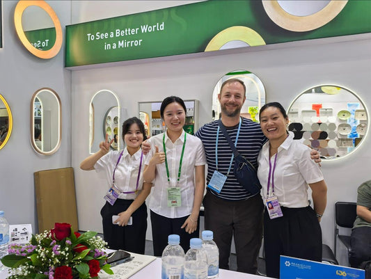 MIRRORONS Shines at the 136th Canton Fair with Innovative Lighting Solutions - MIRRORONS